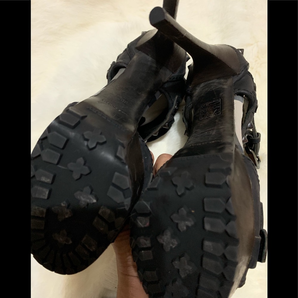 Burberry Open toe ankle strap heels - Picture 5 of 6